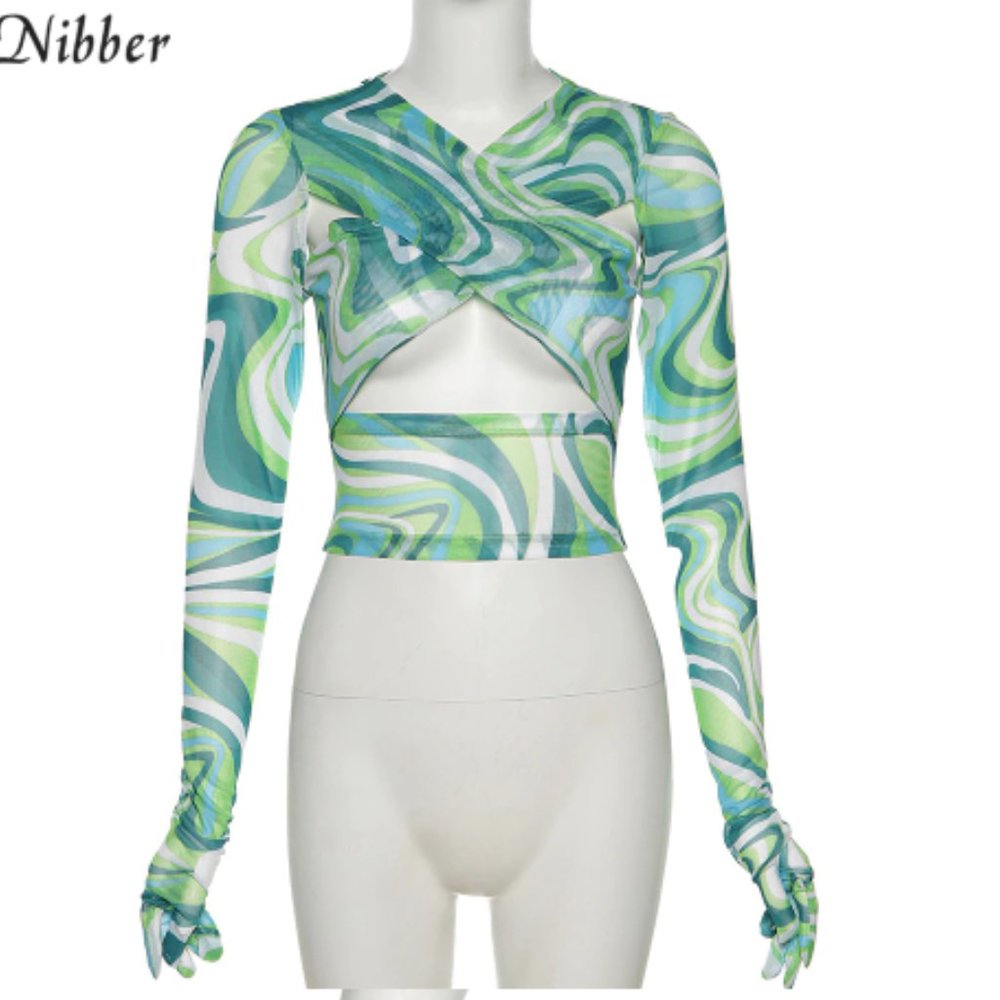 Blue Long Sleeve Gloved Crop Top 💙 - Picture 5 of 7